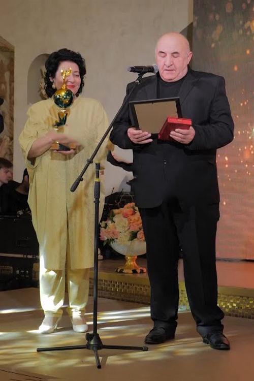 Нæ фидæн мæм, иронау дзургæ, худы! (n-fidn-mm-ironau-dzurg-hudy) Другое