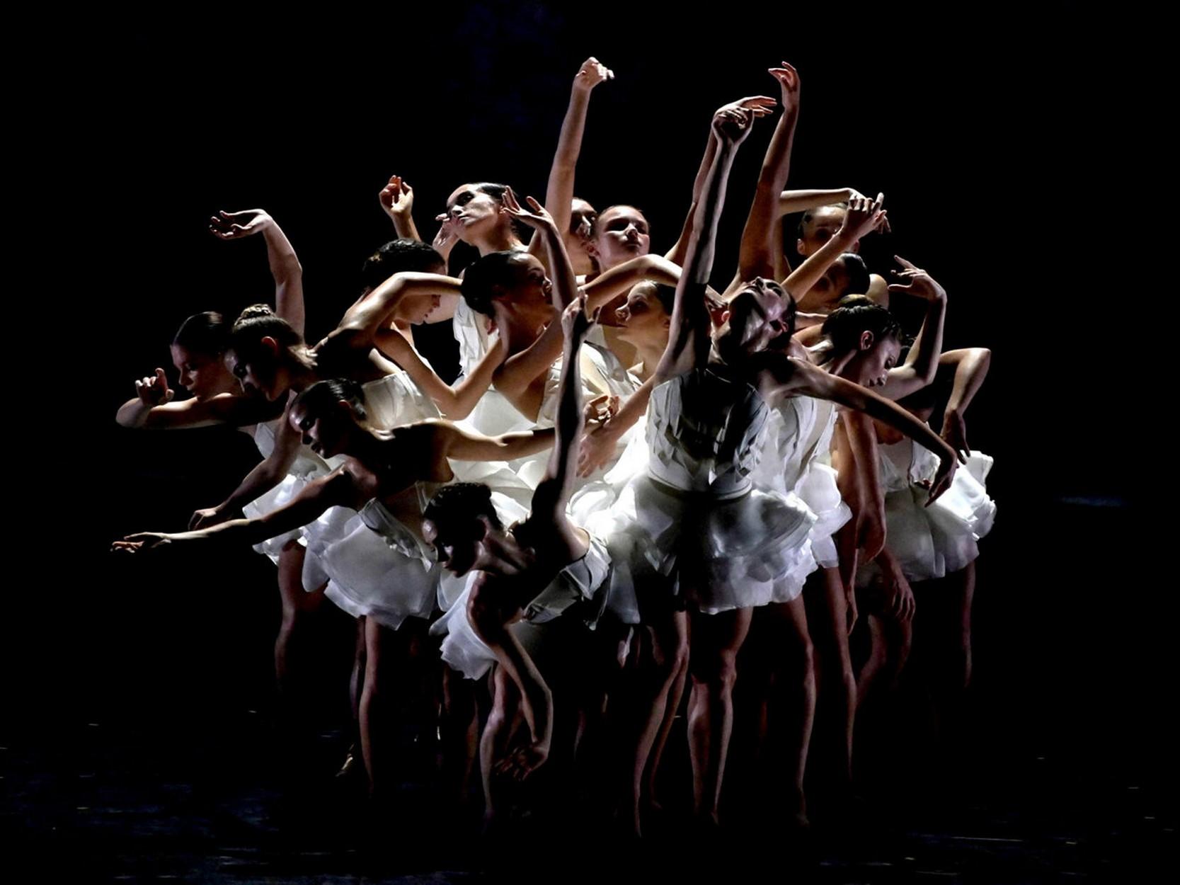 «Лебединое озеро», Анжелен Прельжокаж. Национальный театр танца, Шайо (lebedinoe-ozero-anzhelen-prelzhokazh-natsionalnyj-teatr-tantsa-shajo) Досуг, хобби