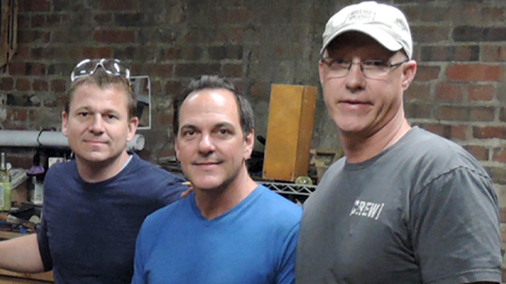 Выгодная рухлядь (vygodnaja-ruhljad) Документальный сериал