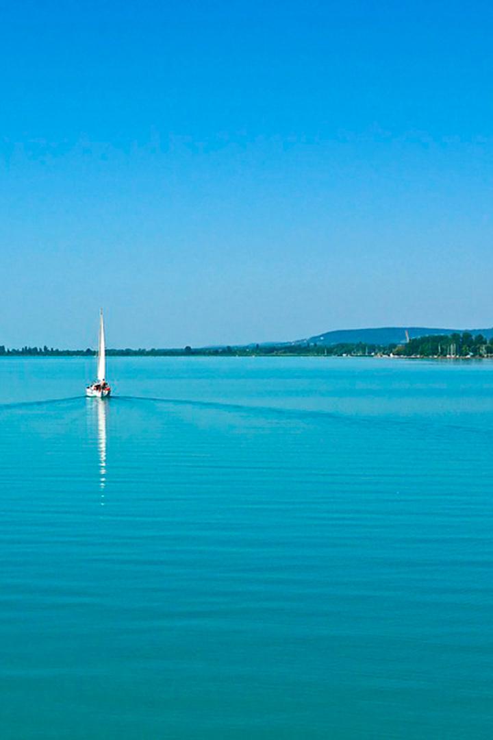 Озеро Балатон. Потаённый рай (ozero-balaton-potaennyj-raj) Документальный фильм
