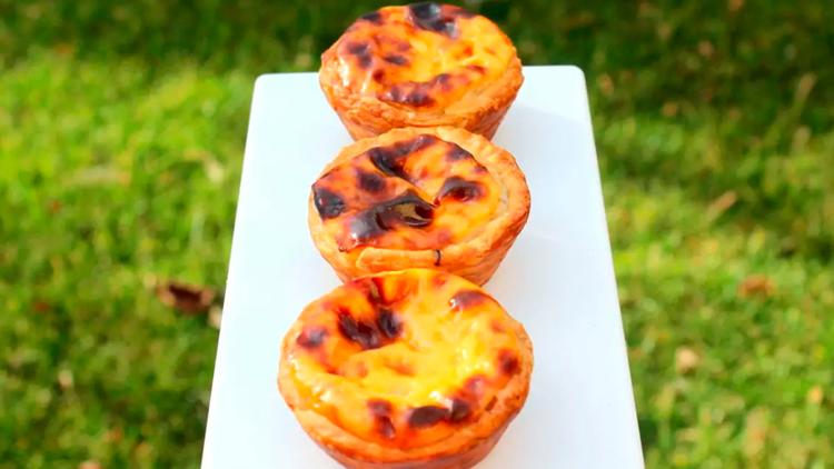 Постер Cuisine portugaise: pastéis ou pastiches ?