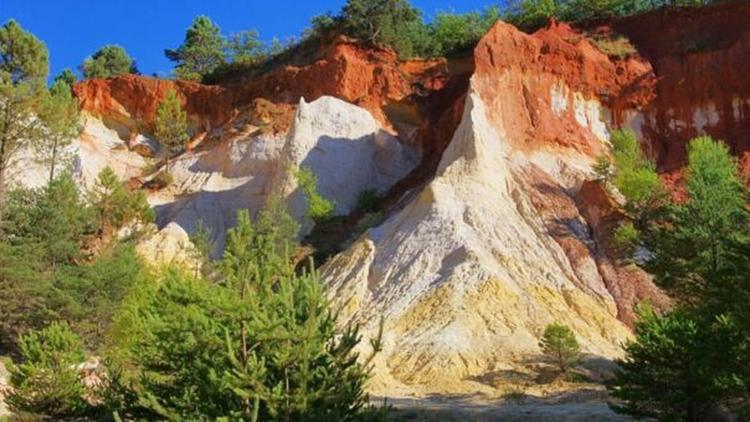 Постер Le Colorado provençal: le monde des ocres