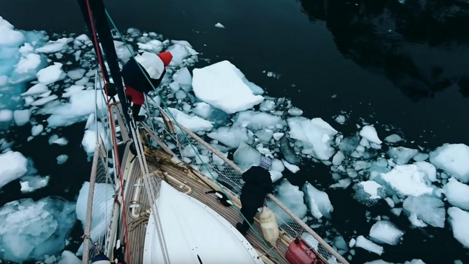 На яхте с детьми. Пролив Дрейка (na-jahte-s-detmi-proliv-drejka) Документальный фильм