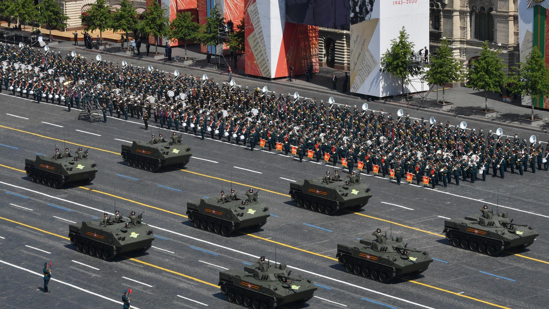 Военные парады (voennye-parady) Документальный фильм