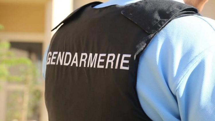 Постер 100 jours avec les gendarmes d'Aix-en-Provence