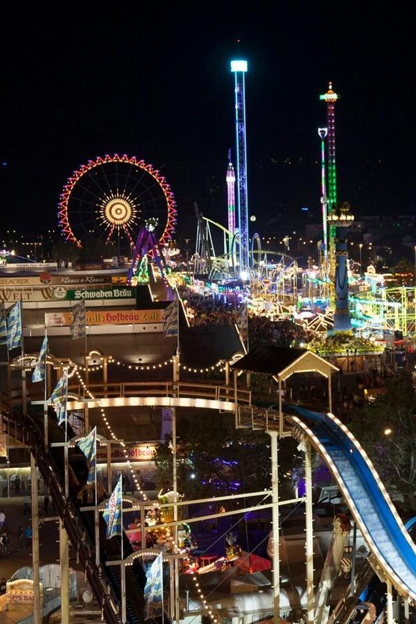 Der Cannstatter Wasen – Vom Erntedank zum Volksfest (der-cannstatter-wasen-vom-erntedank-zum-volksfest) Досуг, хобби