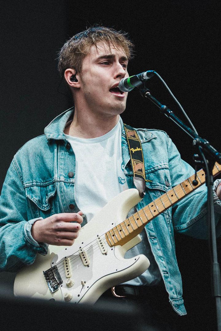 Arctic Monkeys X The 1975 X Sam Fender (arctic-monkeys-x-the-1975-x-sam-fender) Музыка