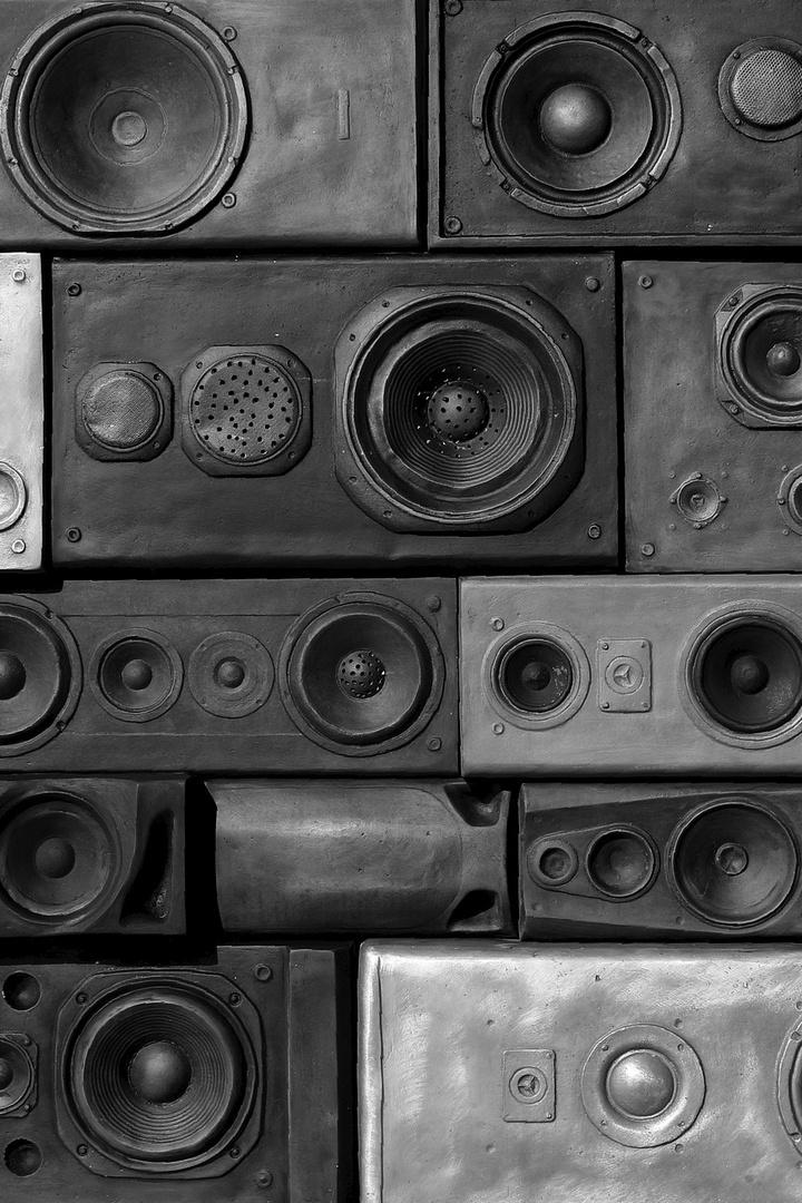 Hey Mr DJ! 50 Dance Anthems (hey-mr-dj-50-dance-anthems) Музыка