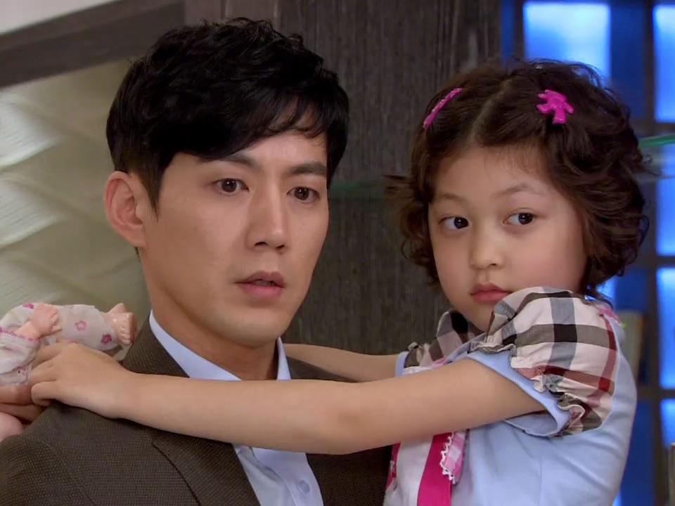 Красавица с кукольным лицом (krasavitsa-s-kukolnym-litsom) Сериал 2011