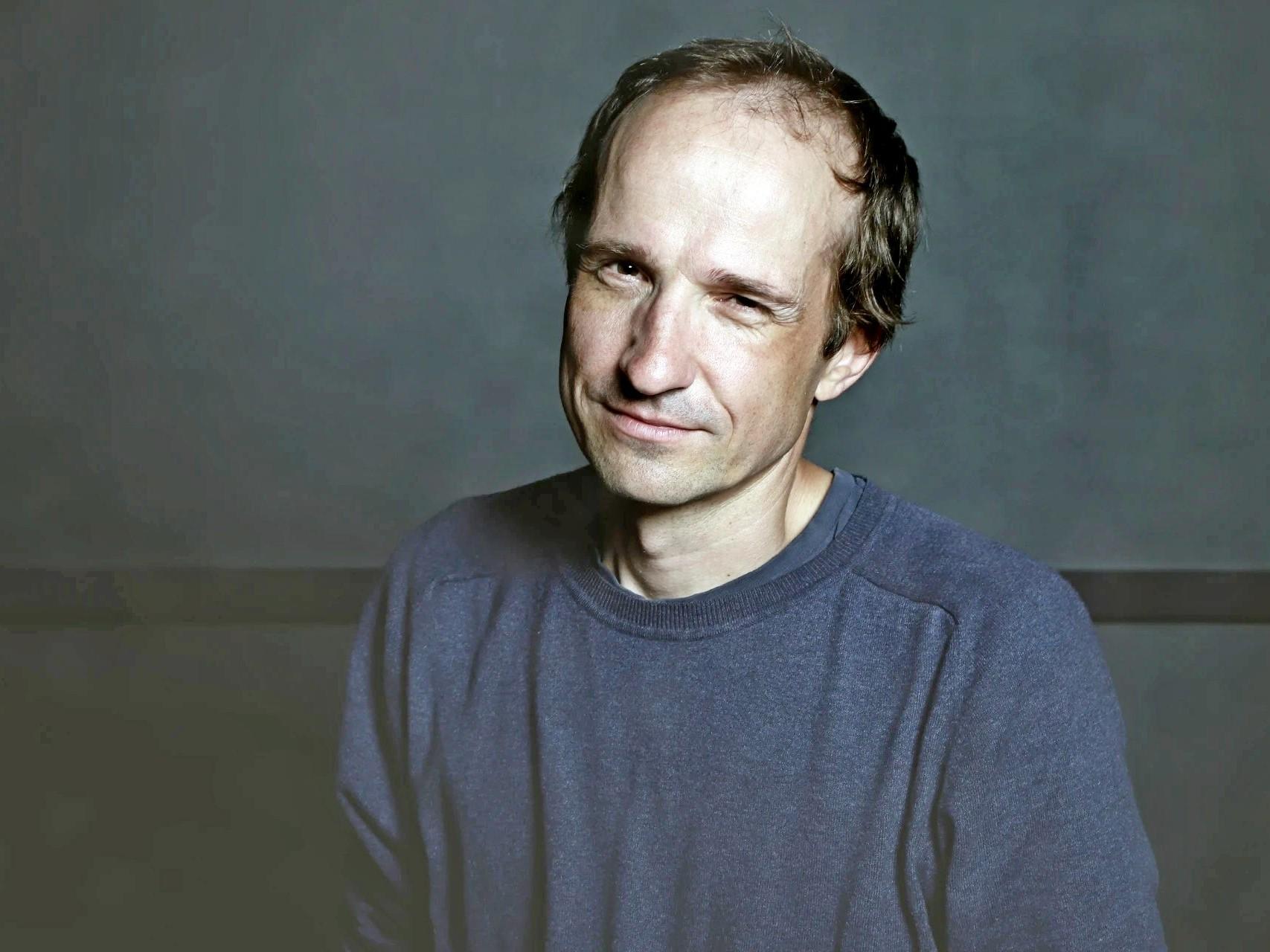 Kaspars Znotiņš: it kā pats, it kā cits (kaspars-znoti-it-k-pats-it-k-cits) Документальный фильм