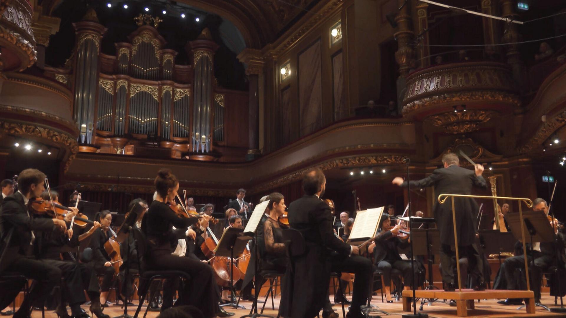 Orchestre de la Suisse Romande, Jonathan Nott: Debussy, Ellington, Strauss (orchestre-de-la-suisse-romande-jonathan-nott-debussy-ellington-strauss) Музыка