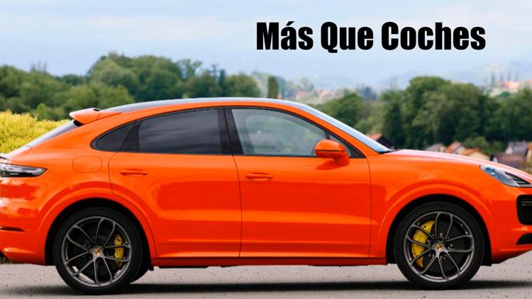 Постер Más Que Coches