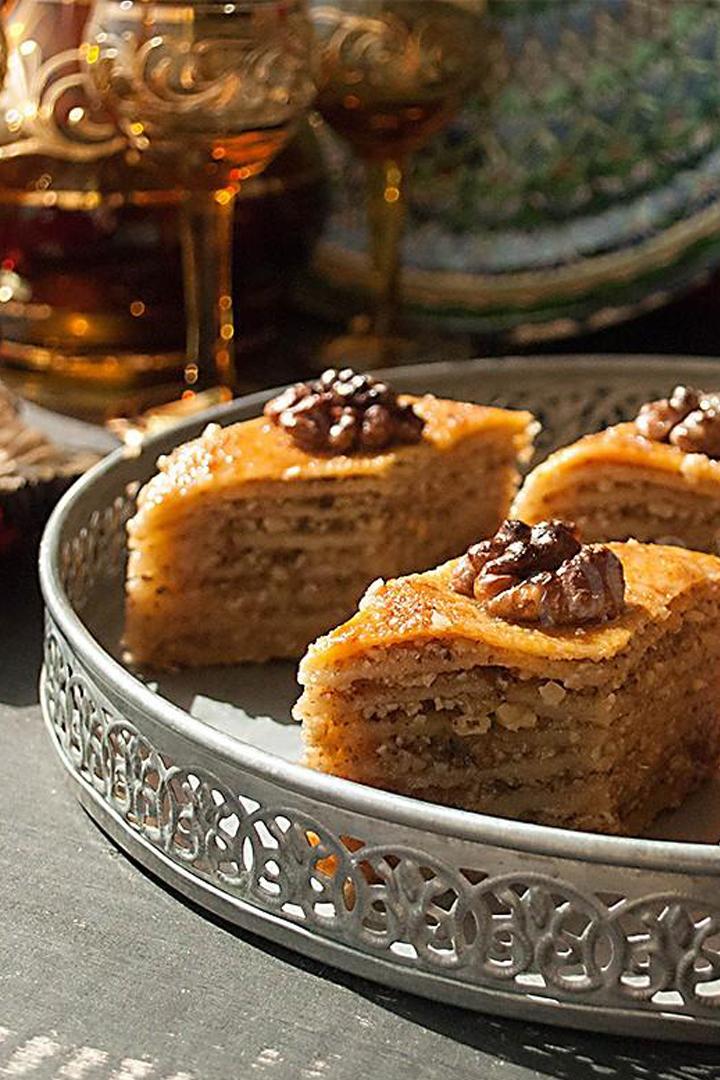 صنف قنادی Документальный фильм