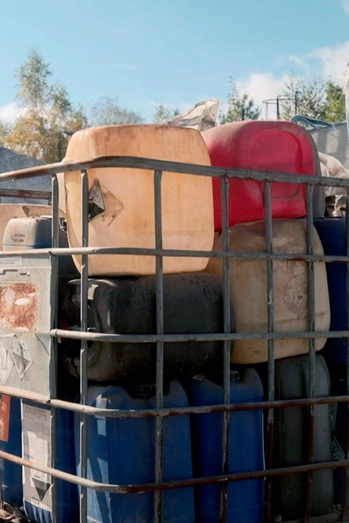 En Pologne, la Weichsel, victime de la pétrochimie (en-pologne-la-weichsel-victime-de-la-ptrochimie) Документальный фильм