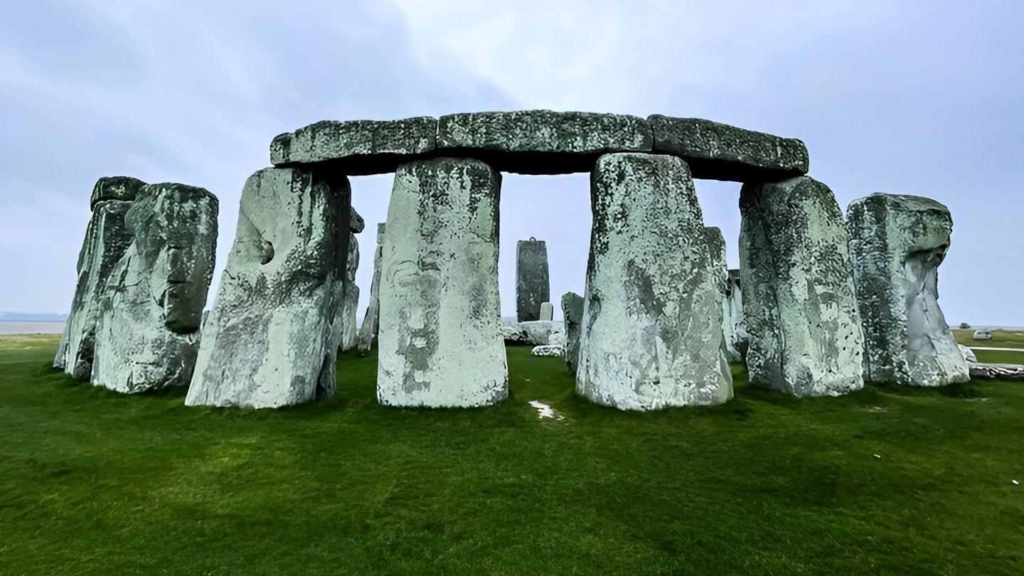 The Stonehenge Enigma: What Lies Beneath? (the-stonehenge-enigma-what-lies-beneath) Документальный фильм