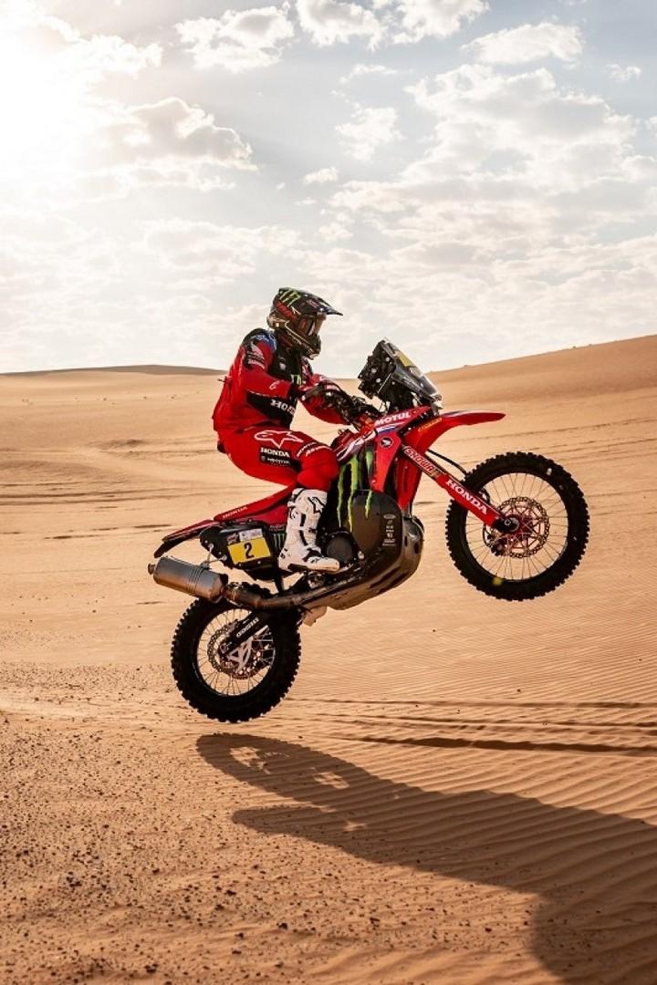 Мотоспорт. Abu Dhabi Desert Challenge. Stage 1. Обзор (motosport-abu-dhabi-desert-challenge-stage-1-obzor) Досуг, хобби
