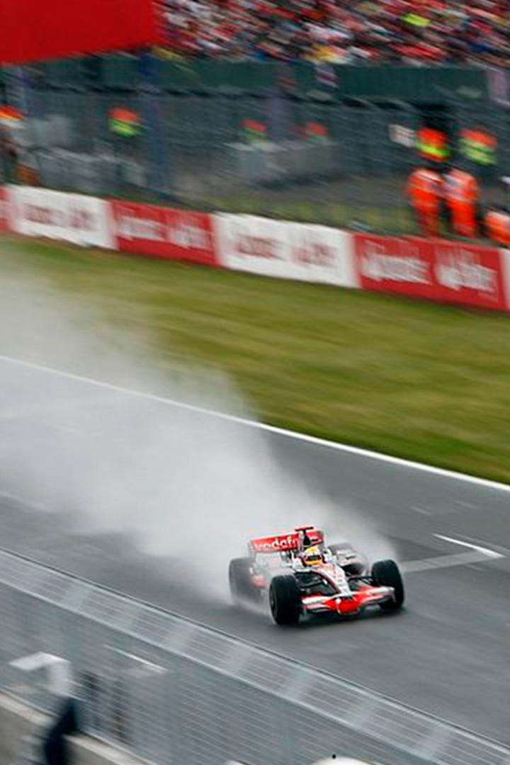 Lewis Revisits the 2008 British GP (lewis-revisits-the-2008-british-gp) Досуг, хобби