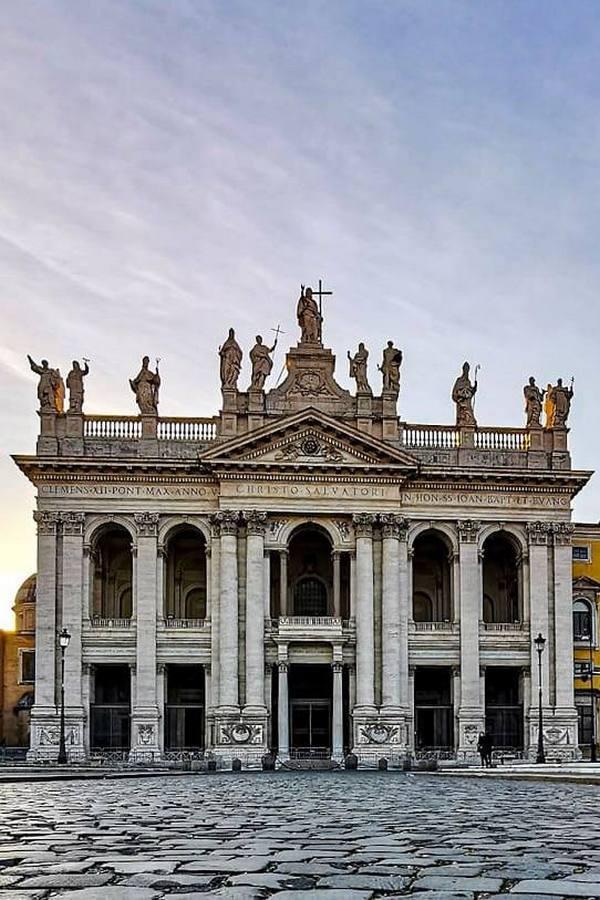 Dalla Basilica di San Giovanni in Laterano (dalla-basilica-di-san-giovanni-in-laterano) Познавательное