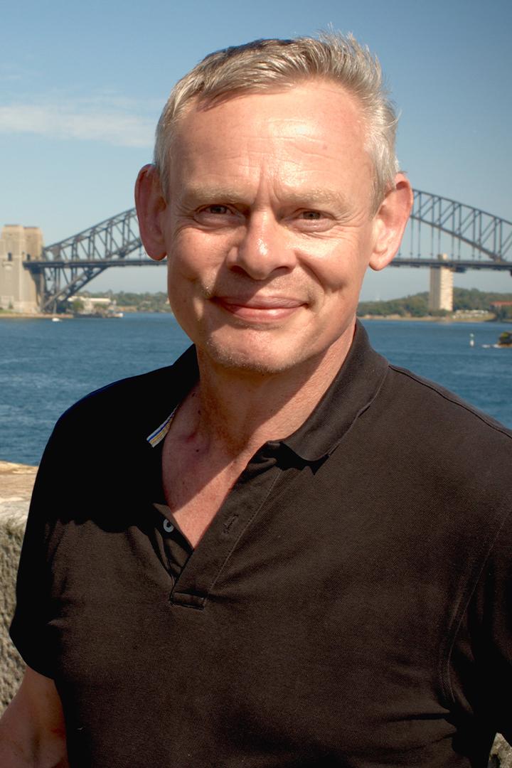 Martin Clunes: My Travels and Other Animals (martin-clunes-my-travels-and-other-animals) Документальный сериал