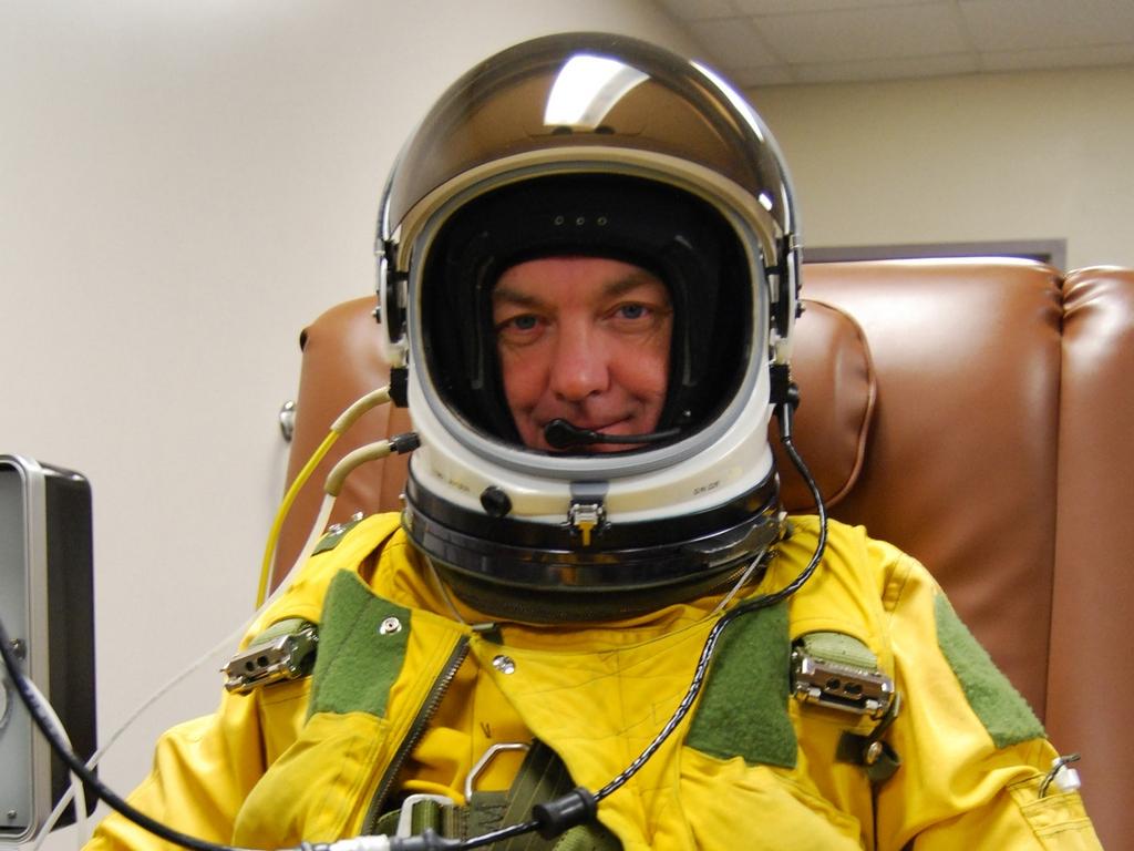 Джеймс Мэй на Луне (dzhejms-mej-na-lune) Документальный фильм