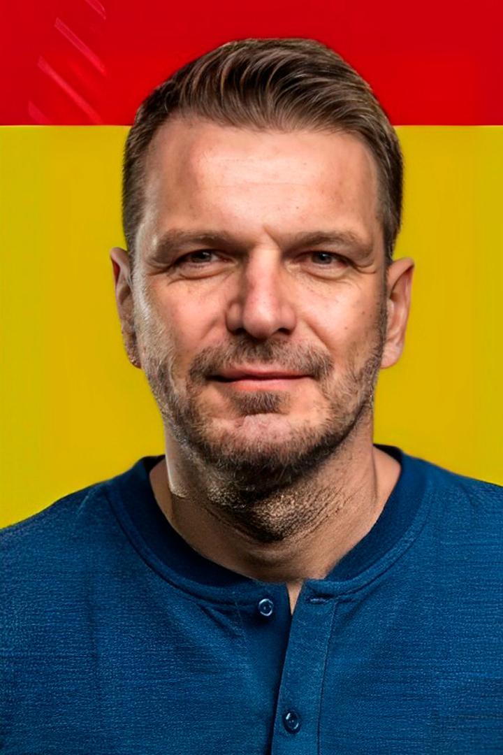 Футбол. Пресс конференция. Ш. Таркович (futbol-press-konferentsija-sh-tarkovich) Досуг, хобби