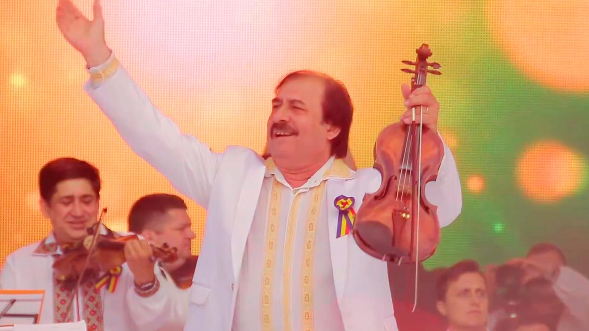 Cu cit cant cu atit sunt Lautarii N.Botgros (cu-cit-cant-cu-atit-sunt-lautarii-nbotgros) Музыка