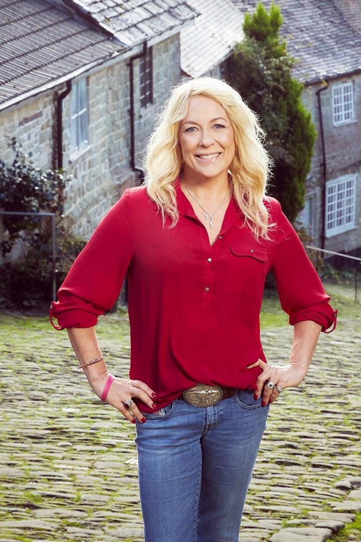 Sarah Beeny's New Country Lives (sarah-beenys-new-country-lives) Документальный сериал