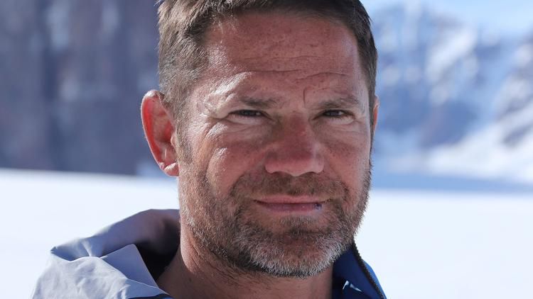 Постер Undiscovered Worlds with Steve Backshall