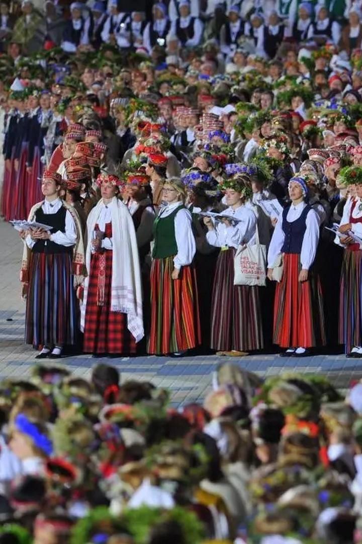 Latvijos dainų ir šokių šventės didysis finalas (latvijos-dain-ir-oki-vents-didysis-finalas) Досуг, хобби