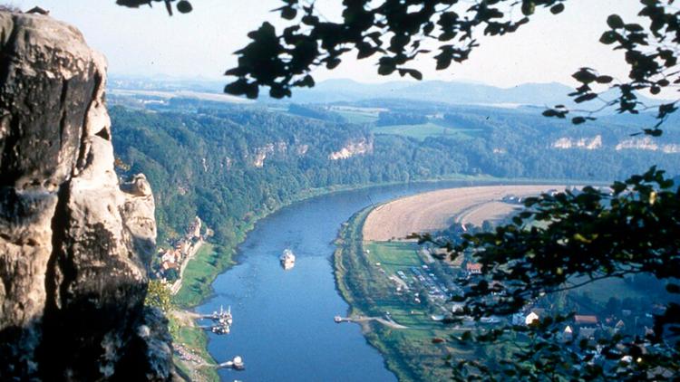 Постер Sächsische Schweiz – Wald, Stein, Fluss – nonstop