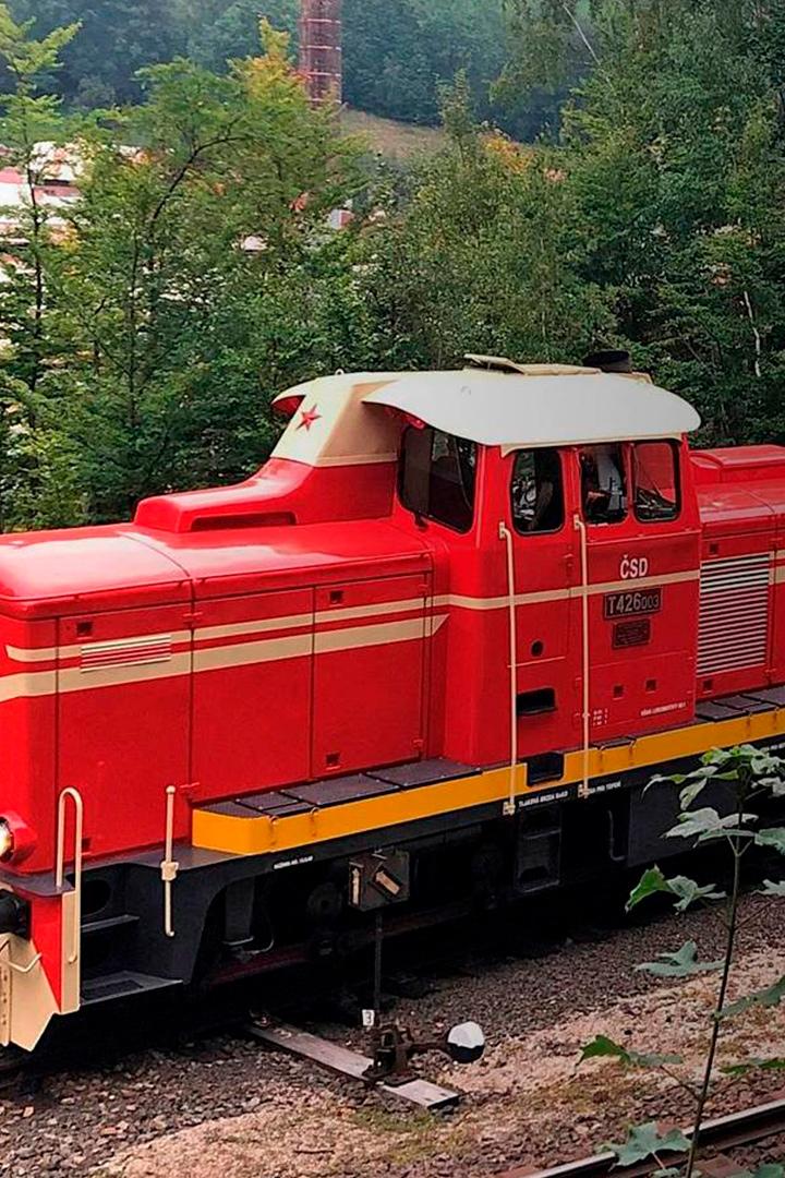 Mit dem Zug zwischen Iser- und Riesengebirge (mit-dem-zug-zwischen-iser-und-riesengebirge) Документальный фильм