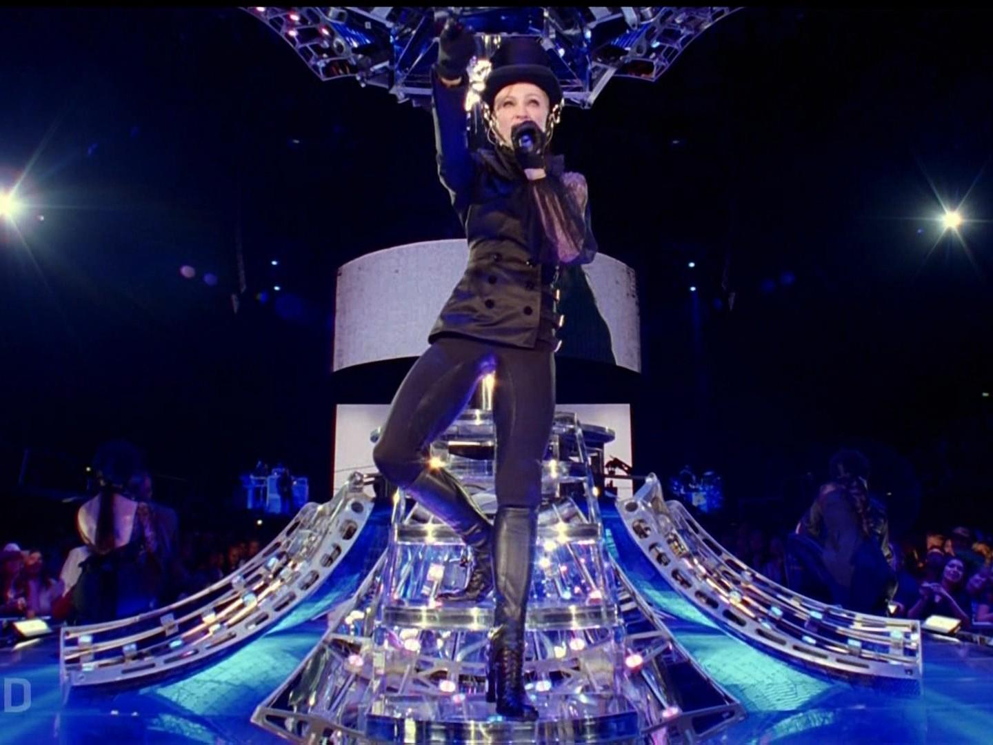 Мадонна: Живой концерт в Лондоне