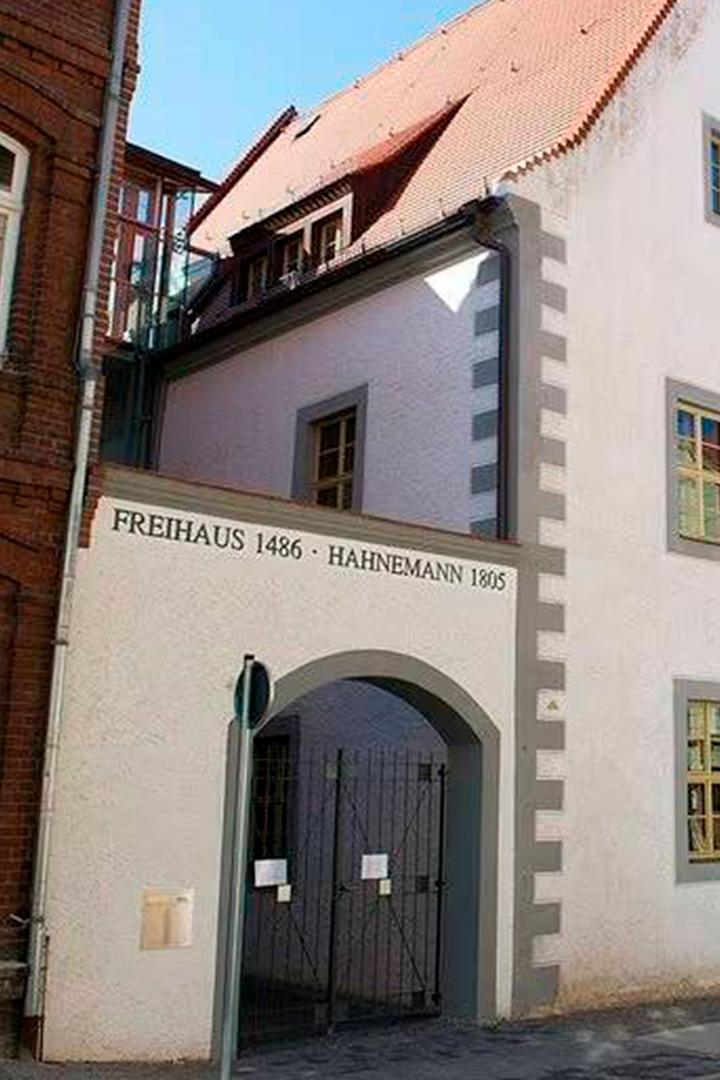 Der Festumzug zum Tag der Sachsen (der-festumzug-zum-tag-der-sachsen) Музыка