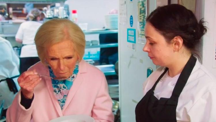 Постер Mary Berry's Simple Comforts