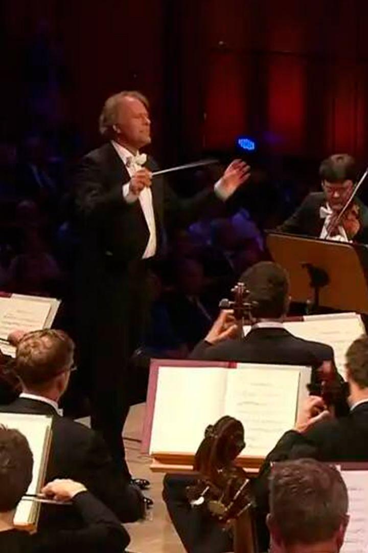 Thomas Hengelbrock dirigiert Brahms und Beethoven (thomas-hengelbrock-dirigiert-brahms-und-beethoven) Досуг, хобби