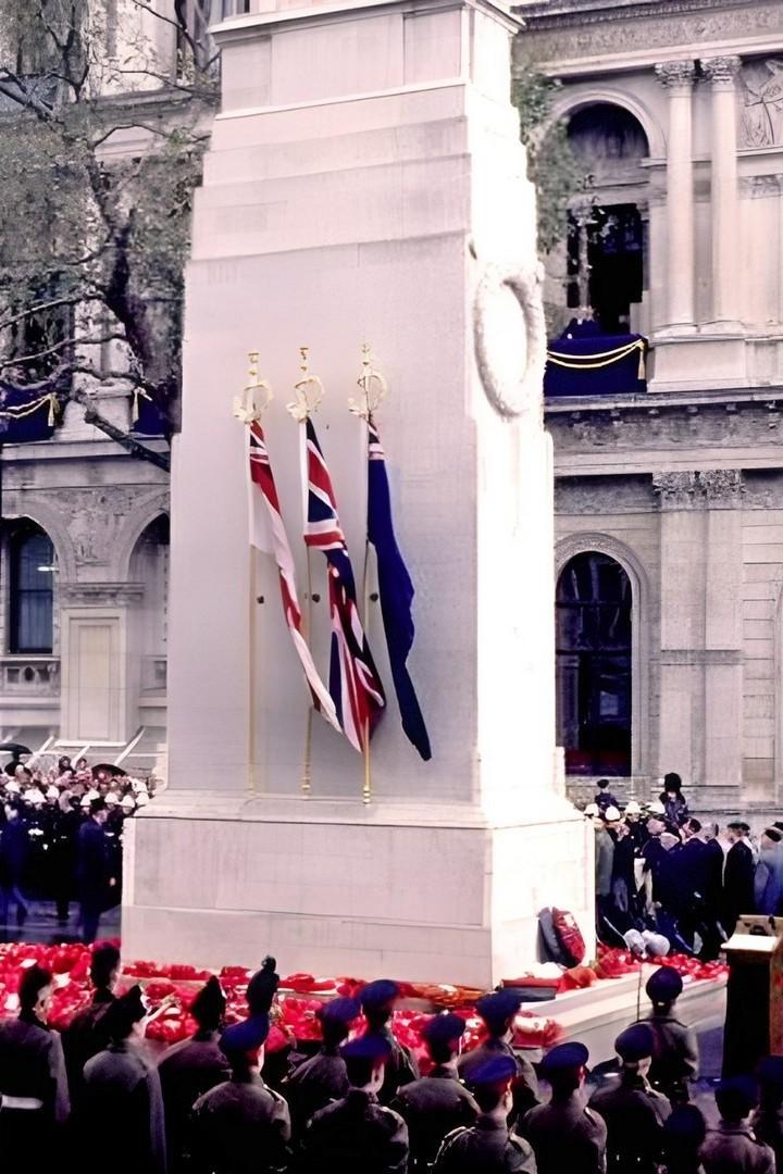 Remembrance Sunday: The Cenotaph (remembrance-sunday-the-cenotaph) Досуг, хобби