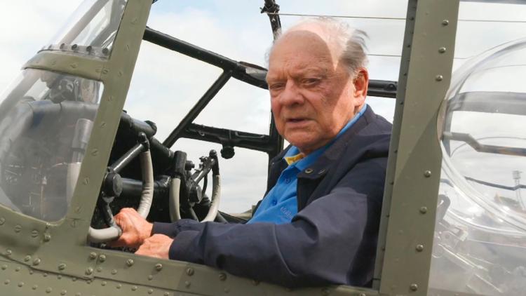 Постер Flying for Britain with David Jason