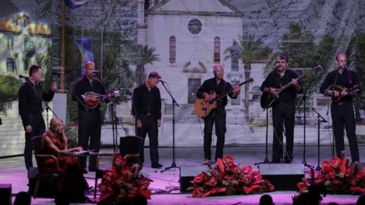 Постер 14. festival klapa i mandolina - Makarska