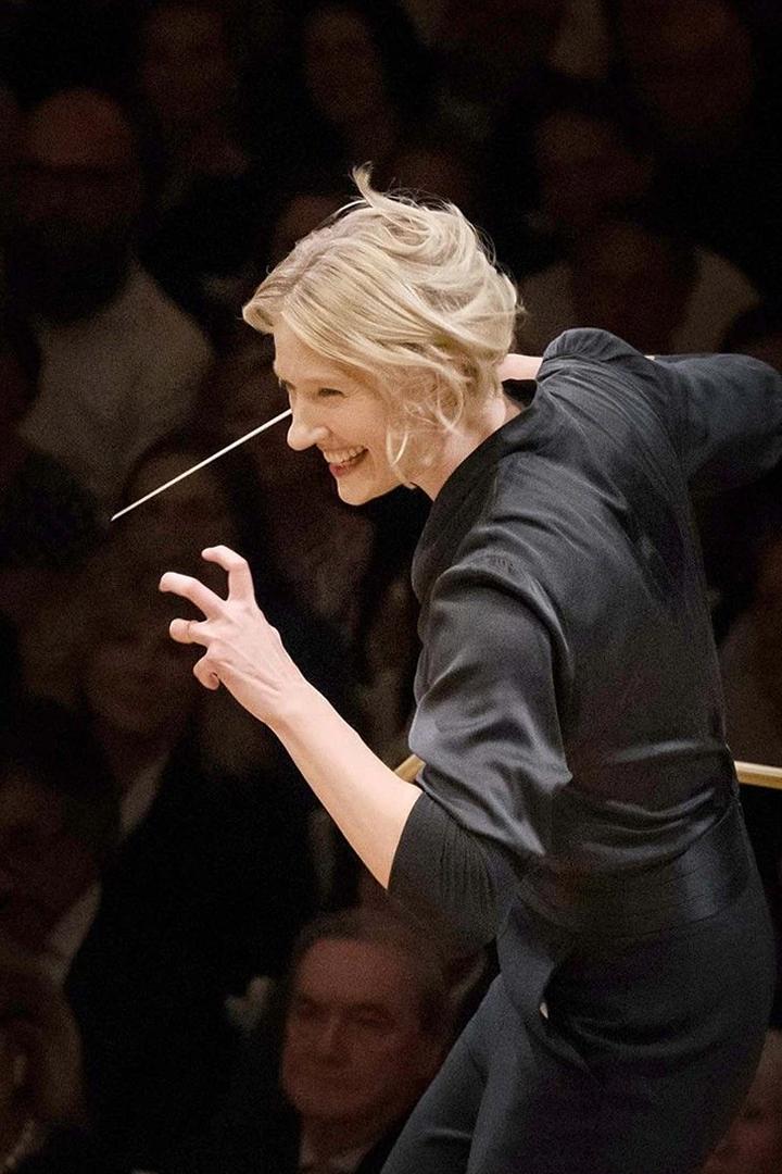 Joana Mallwitz dirigiert Mahler Mit dem Konzerthausorchester Berlin (joana-mallwitz-dirigiert-mahler-mit-dem-konzerthausorchester-berlin) Музыка