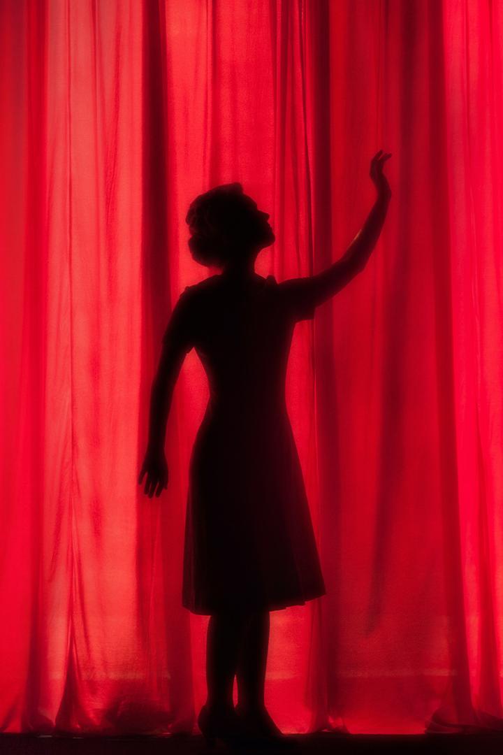 Школьные театры: от идеи до воплощения (shkolnye-teatry-ot-idei-do-voploschenija) Документальный фильм