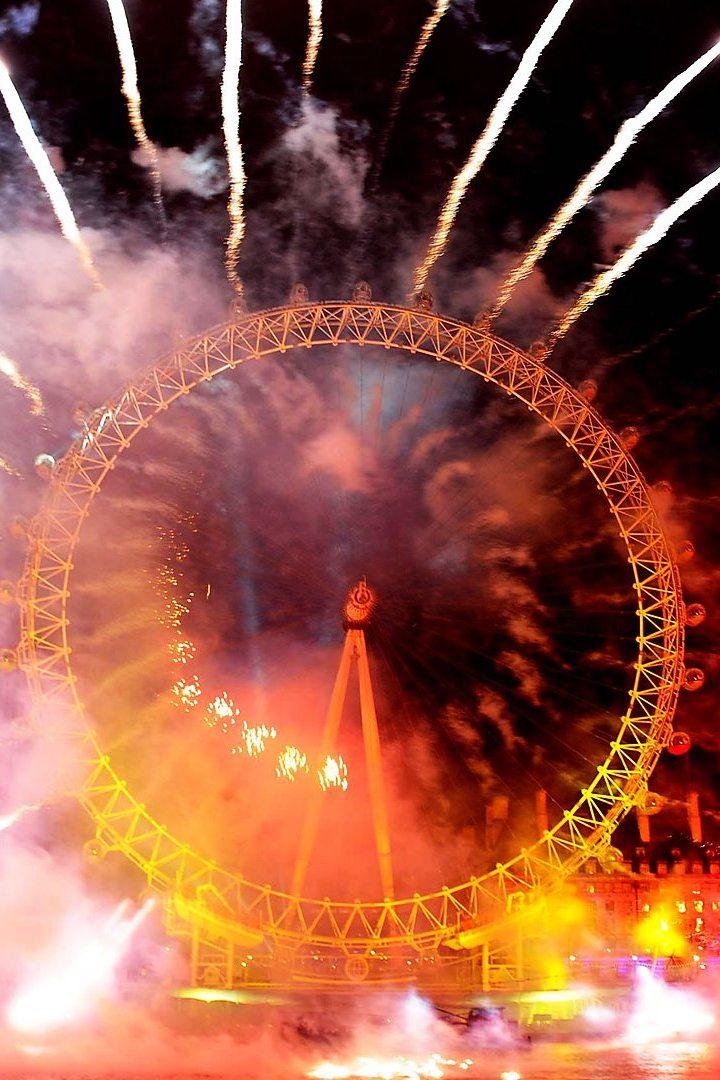 New Year's Eve Fireworks (new-years-eve-fireworks) Познавательное