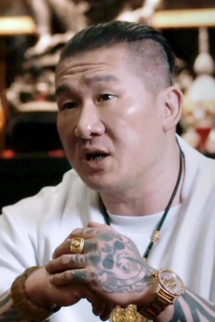 Triades, la mafia chinoise à la conquête du monde (triades-la-mafia-chinoise-la-conqute-du-monde) Документальный сериал
