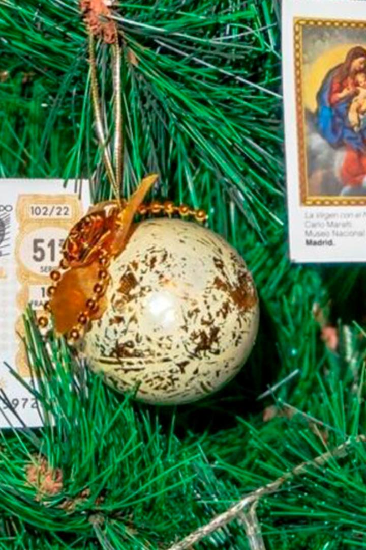 La folle loterie de Noël en Espagne (la-folle-loterie-de-nol-en-espagne) Документальный фильм