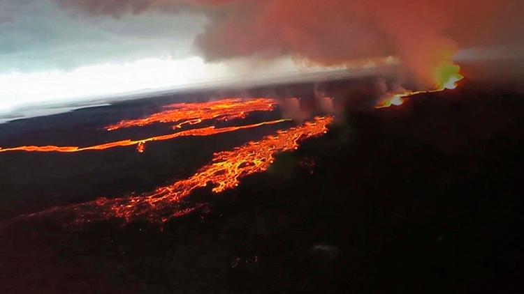 Постер Volcans assoupis