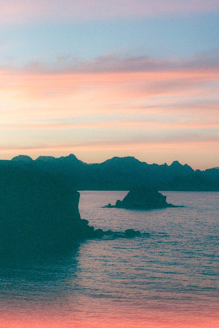 Из ниоткуда в никуда: Всё отлично! (iz-niotkuda-v-nikuda-vse-otlichno) Документальный сериал