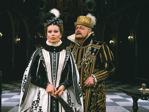 Тайны мадридского двора (tajny-madridskogo-dvora) Спектакль