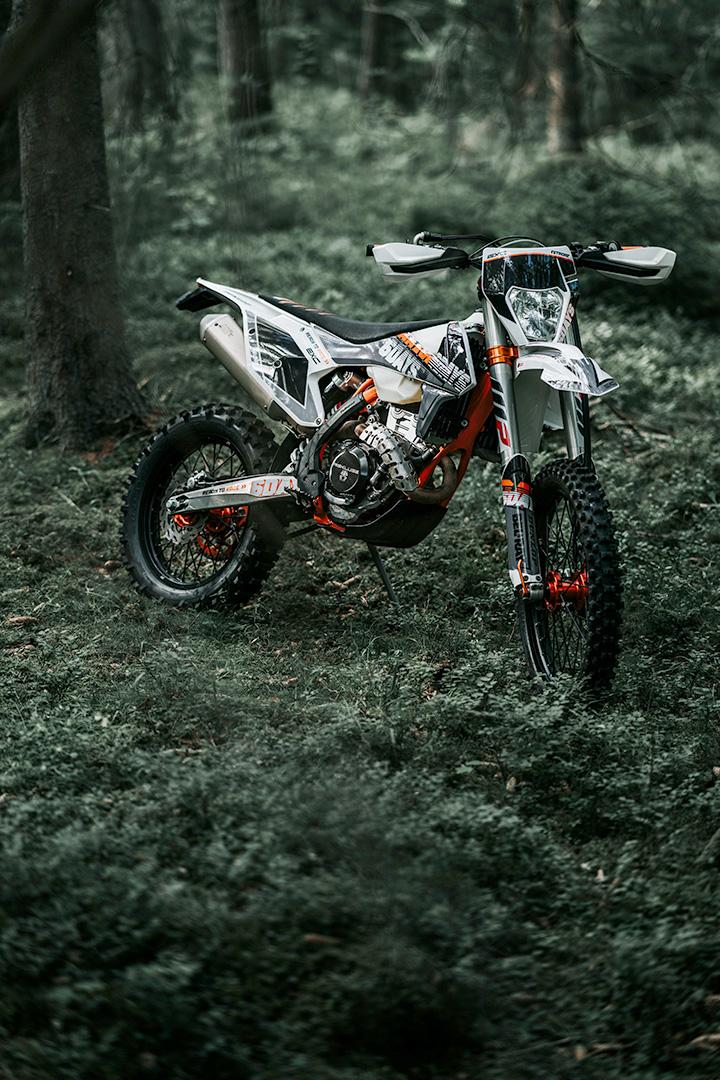 Motokrosa dziesmusvētki (motokrosa-dziesmusvtki) Документальный фильм