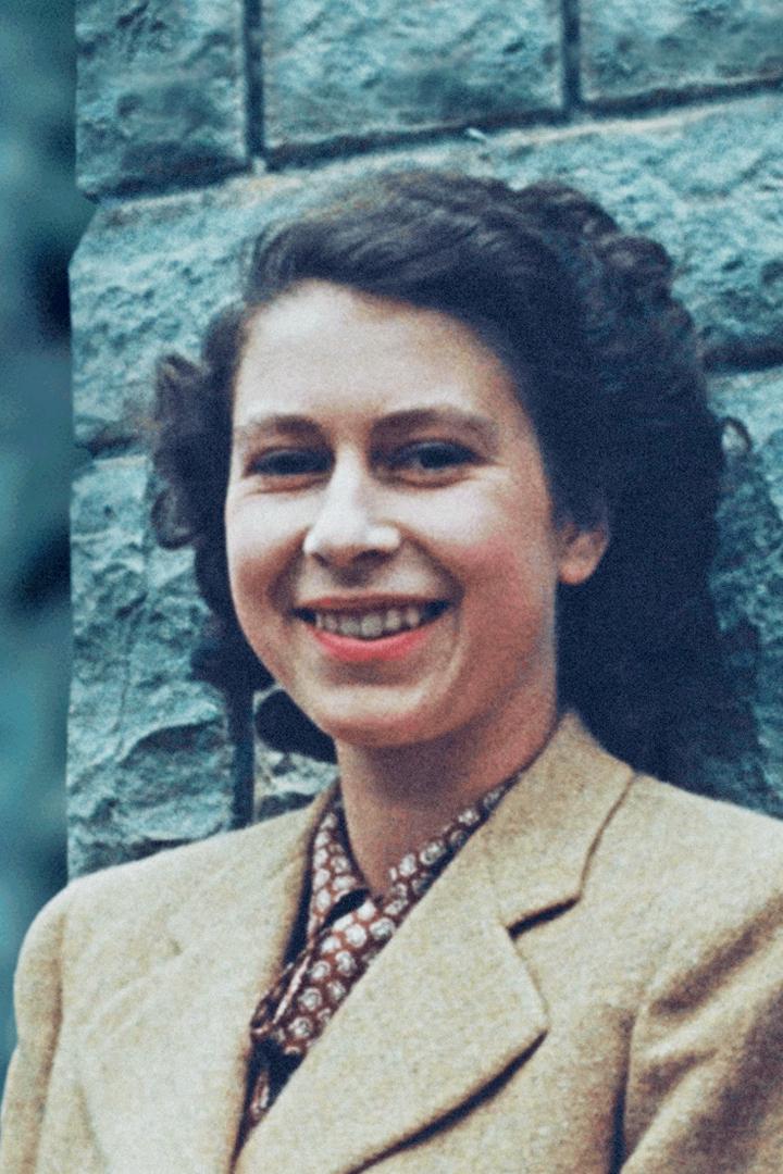Elizabeth: The Unseen Queen (elizabeth-the-unseen-queen) Документальный фильм
