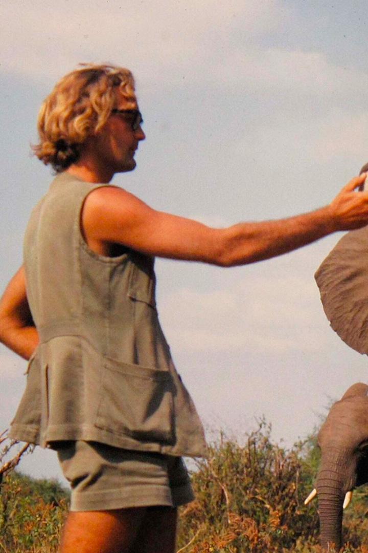 Une vie parmi les éléphants (une-vie-parmi-les-lphants) Документальный фильм