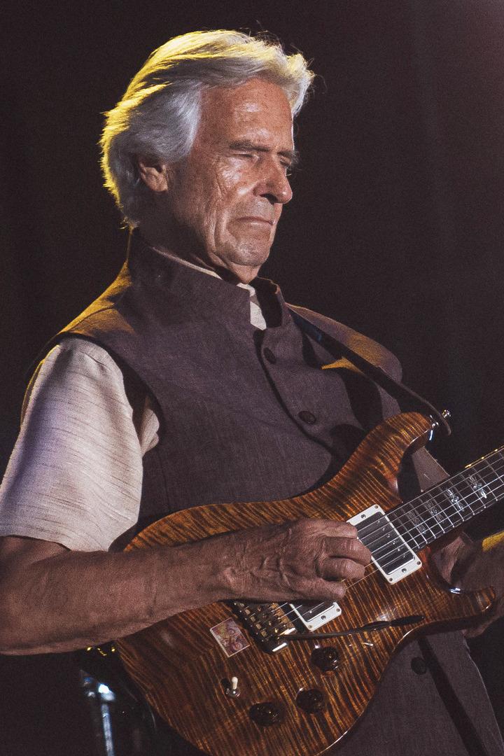 Джон Маклафлин и группа «The 4th Dimension» — Джазовый фестиваль «A to Jazz» (dzhon-maklaflin-i-gruppa-the-4th-dimension-dzhazovyj-festival-a-to-jazz) Музыка